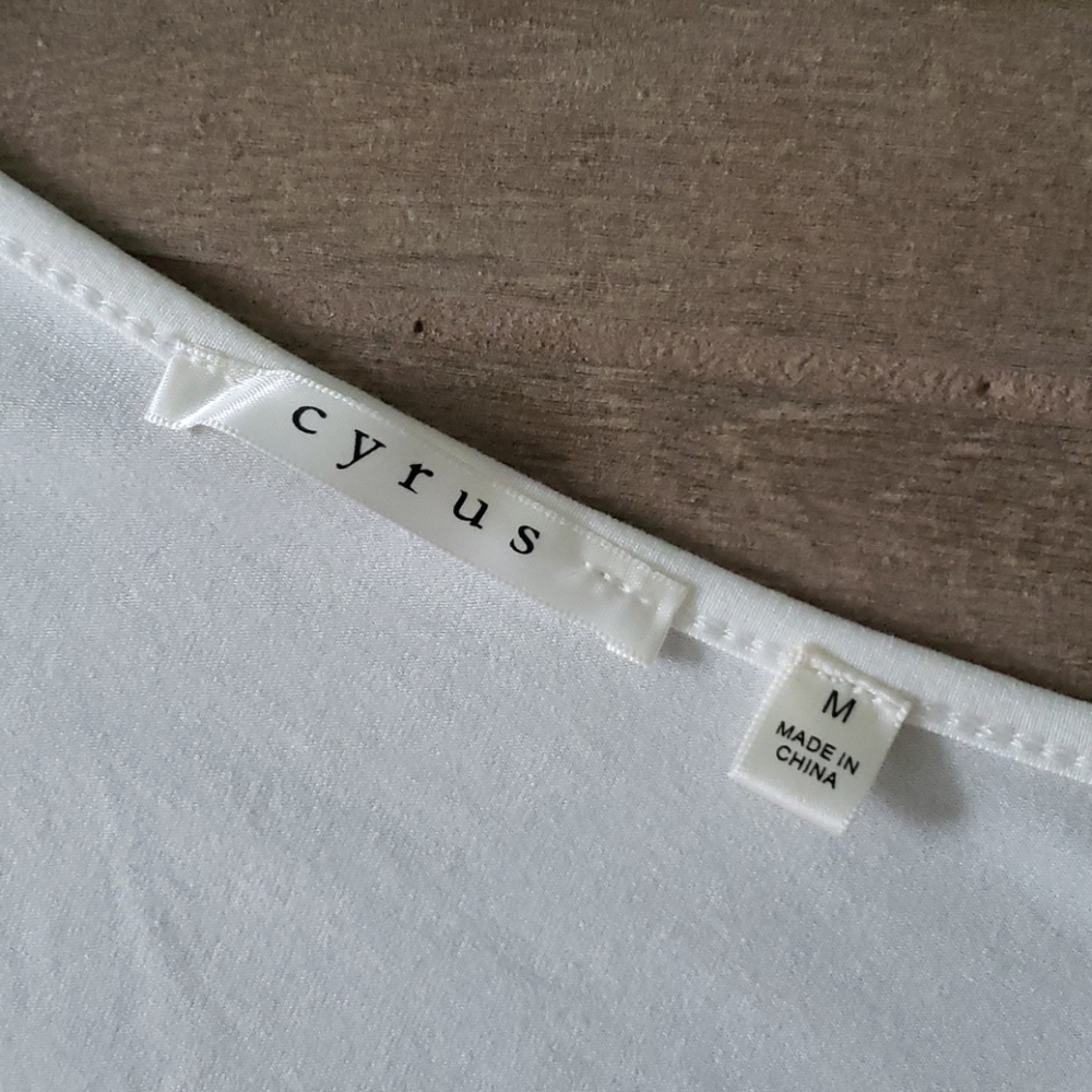 Cyrus top - Picture 2 of 5